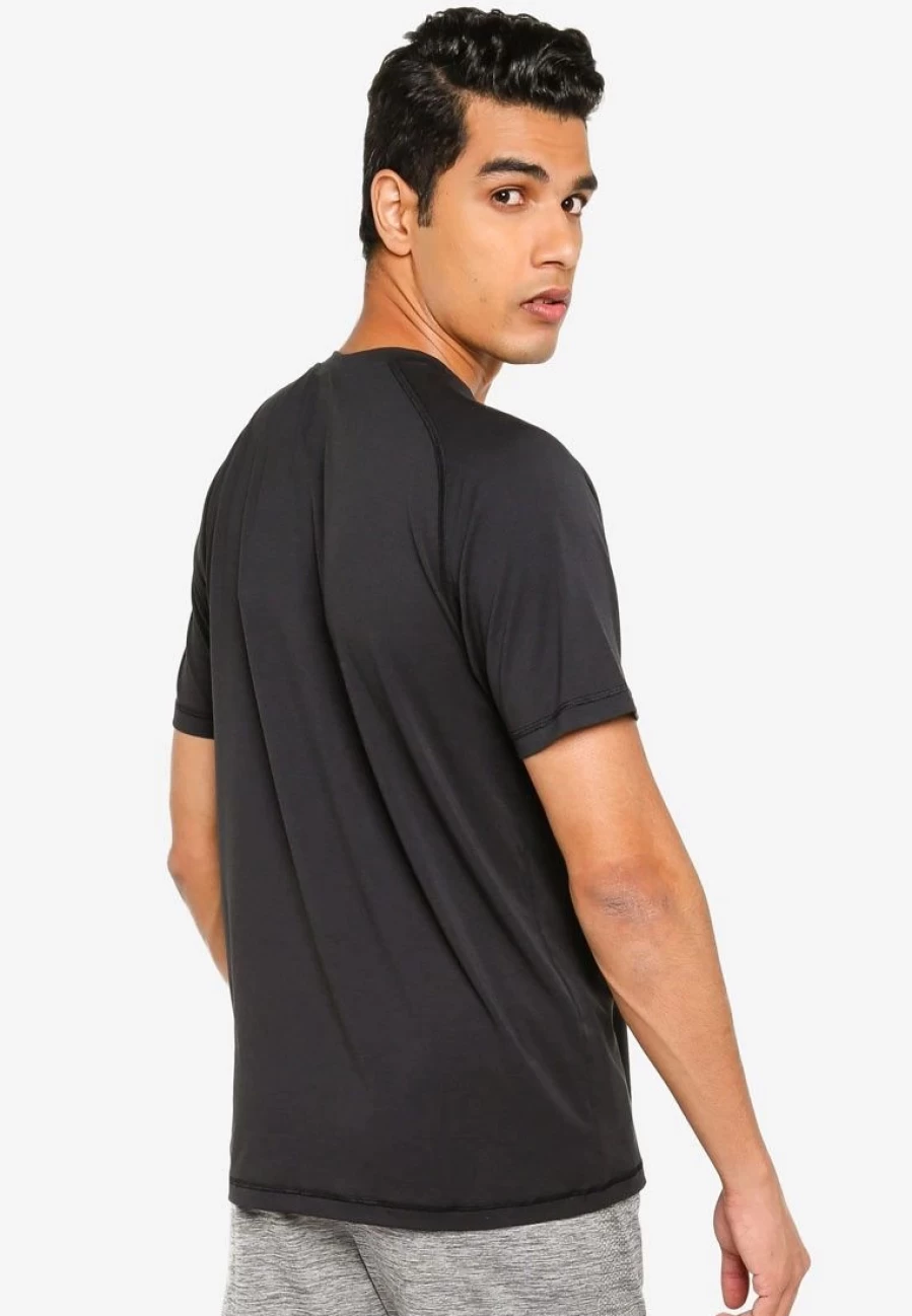 Performance Training T-Shirt - Moisture-Wicking & Breathable Activewear for Workouts
