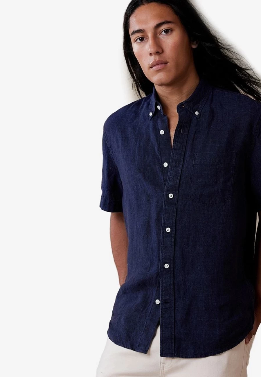 Banana Republic Men's Castelletto Linen Button-Down Shirt for Summer Comfort