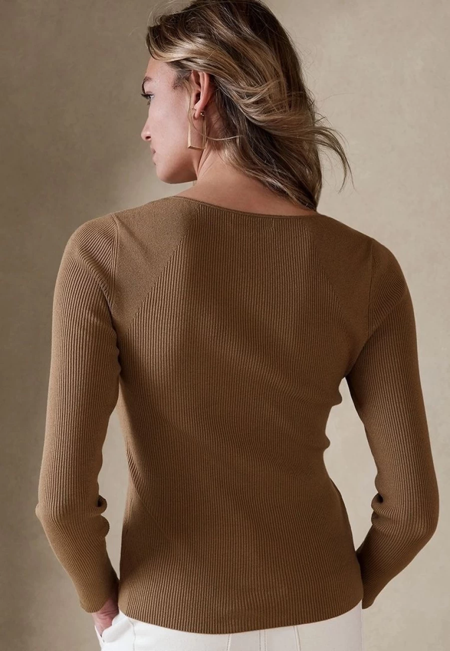Banana Republic Isla V-Neck Sweater for Men - Soft Cotton Knit Pullover