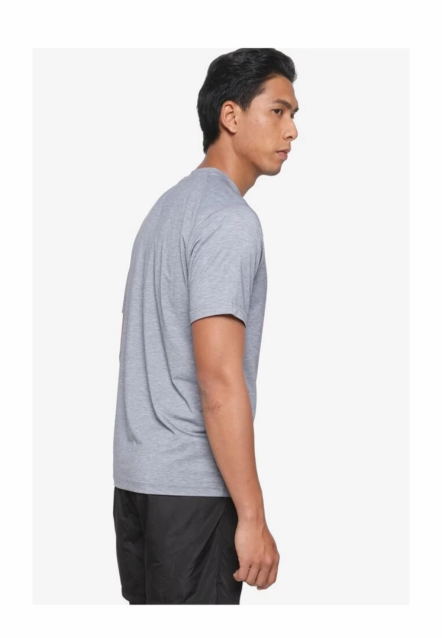 Banana Republic Performance Sports Training Tee for Men - Moisture-Wicking Active Workout Shirt