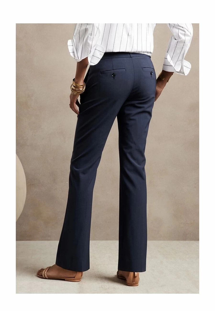Men's Slim-Fit Casual Chinos by Banana Republic - Lightweight Comfort & Stylish Design