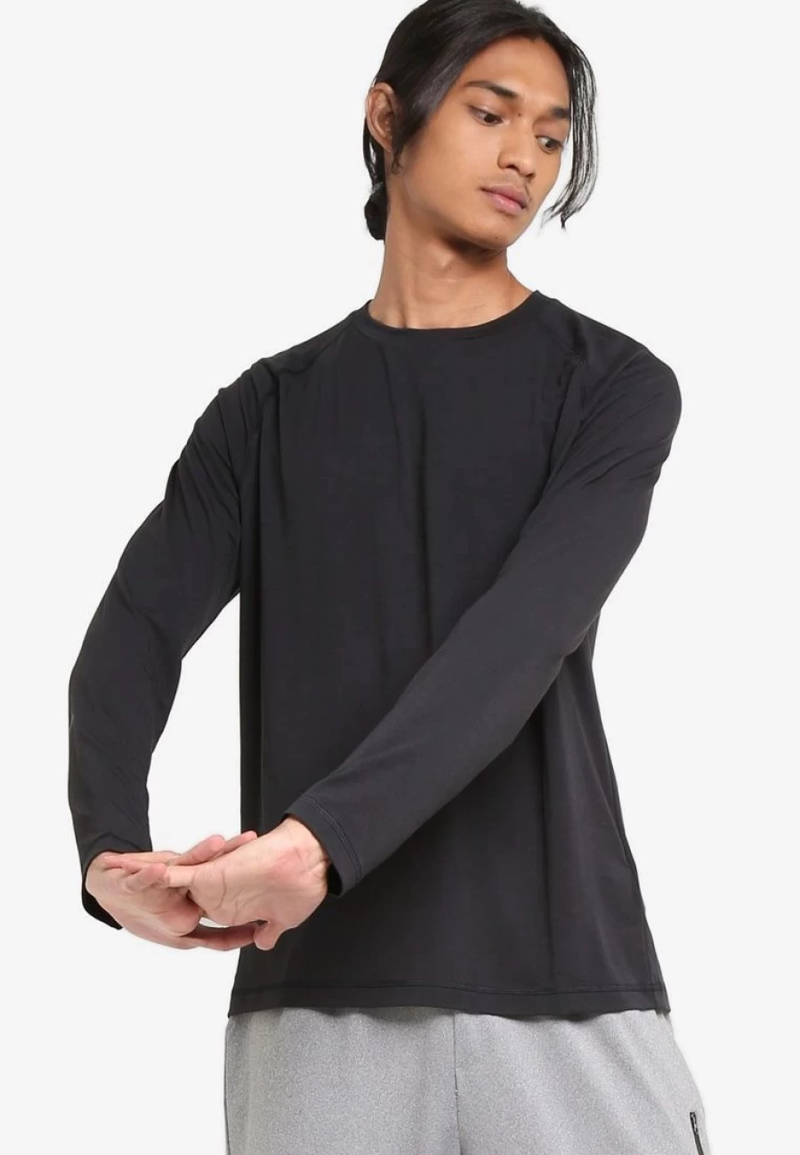 Performance Training T-Shirt - Moisture-Wicking & Breathable Activewear for Workouts