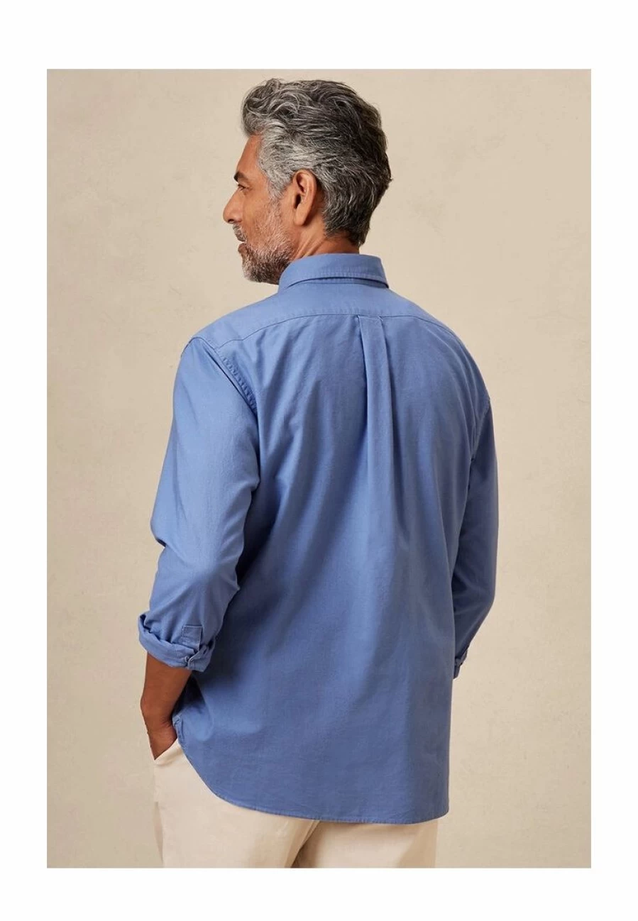 Banana Republic Men's Fall Casual Button-Down Oxford Shirt for Stylish Layering