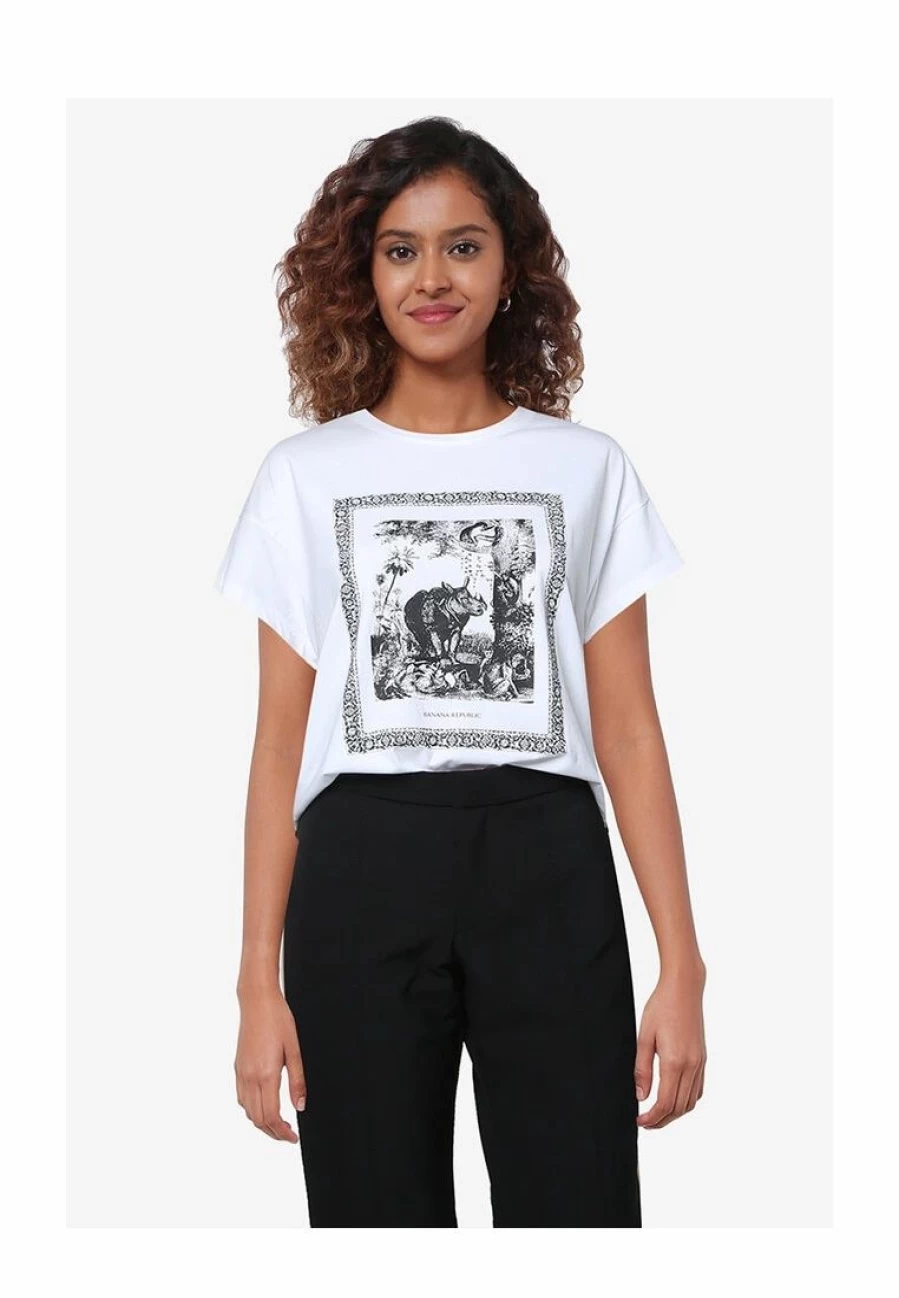 Banana Republic Animal Print Graphic Tee for Men and Women