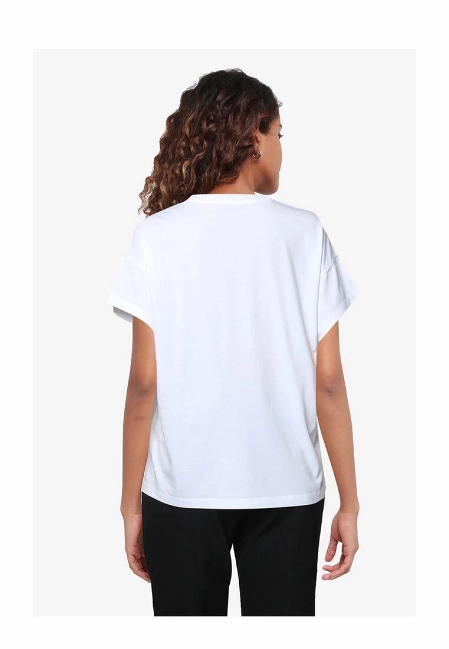 Banana Republic Animal Print Graphic Tee for Men and Women
