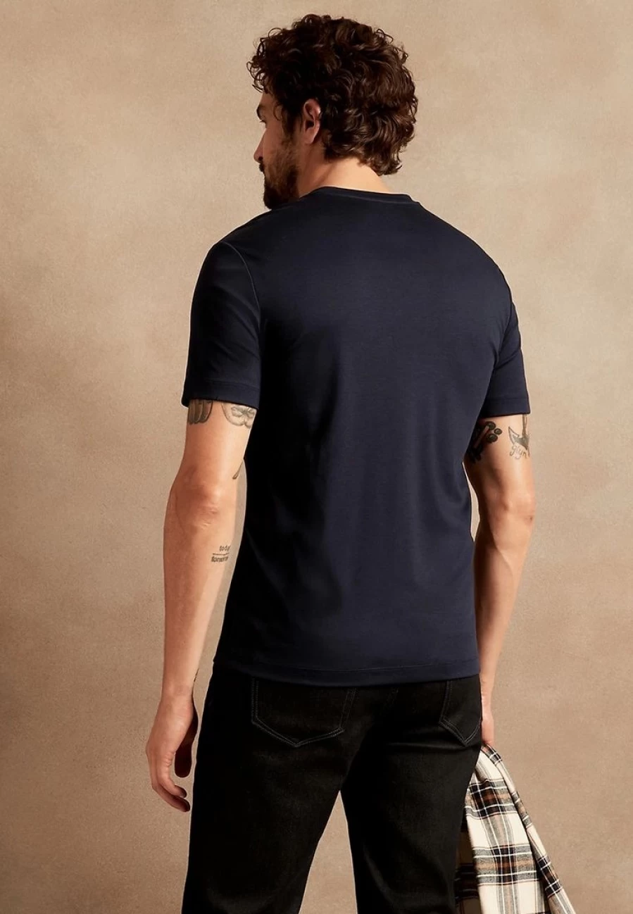 Luxury Solid V-Neck T-Shirt by Banana Republic - Premium Cotton Essential Wardrobe Staple