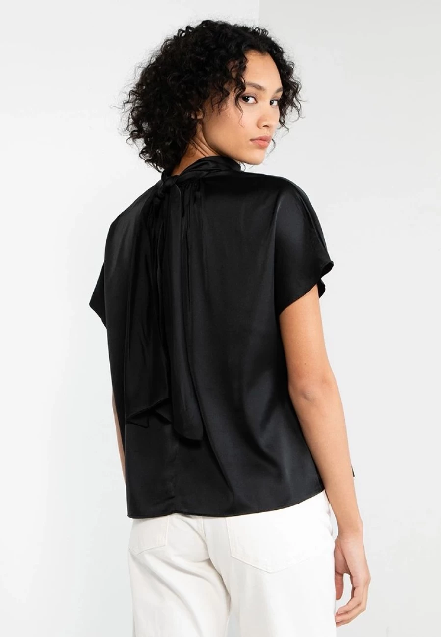 "Banana Republic Women's Scarf Neck Blouse - Elegant Casual Top"