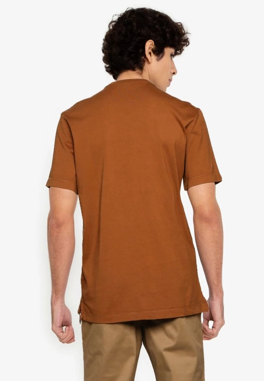 Banana Republic Men's Pocket Crew Neck T-Shirt with GMT Dye Design