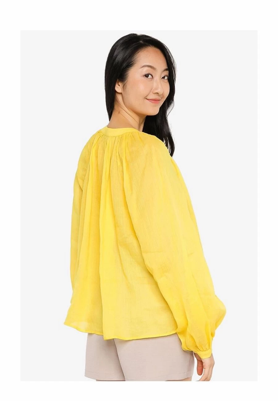 "Stylish Volume Sleeve Button-Up Blouse for Women - Elegant Casual Top"