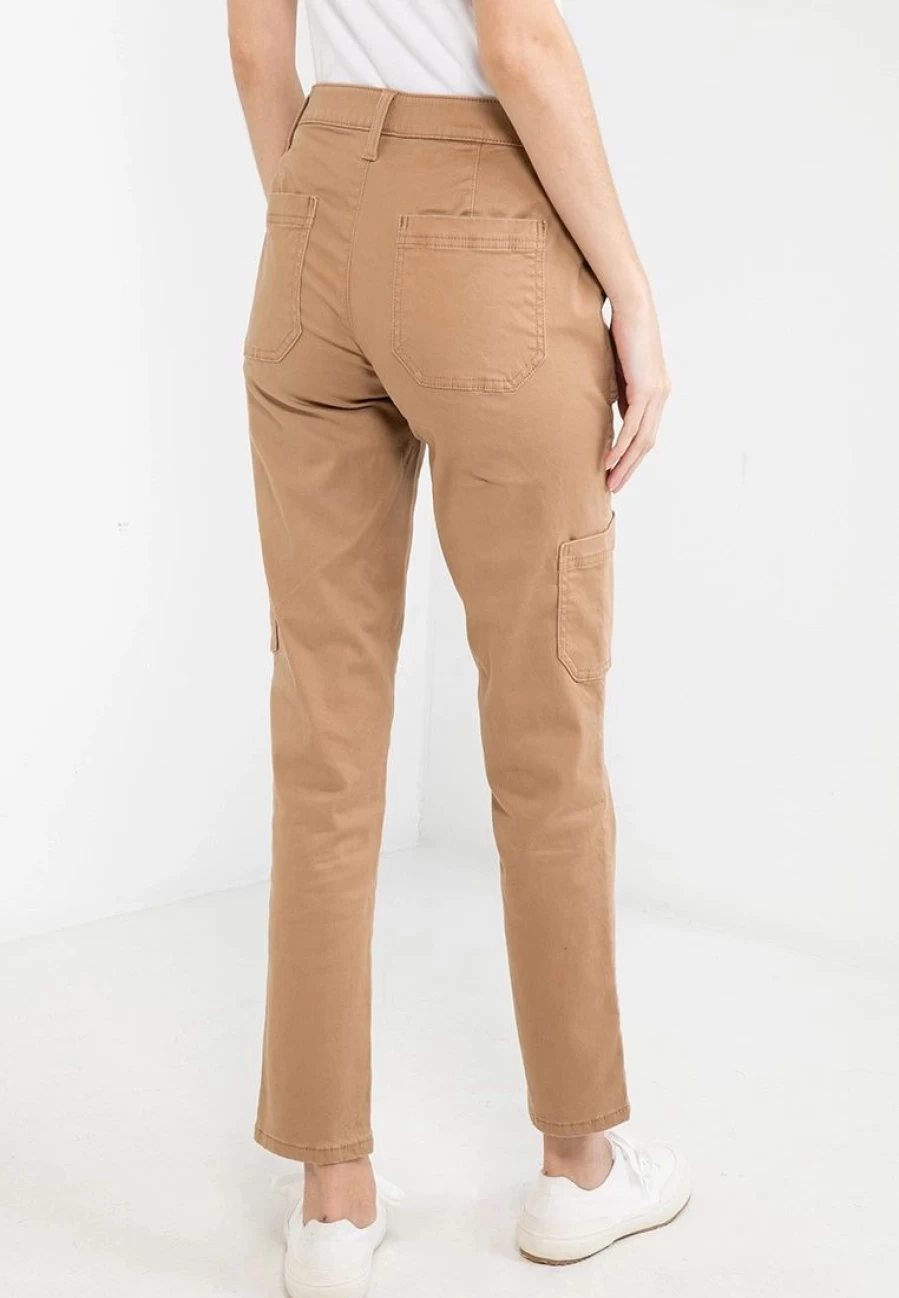 Banana Republic Men's Sloan Fit Cargo Chino Pants - Classic Stretch Travel Trousers