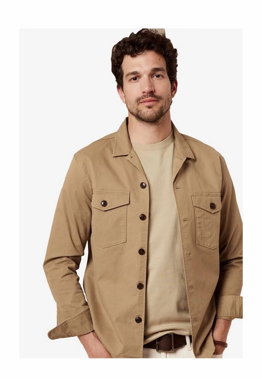 Banana Republic Premium Garment-Dyed Pocket Crewneck T-Shirt for Men - Soft Cotton Casual Tee