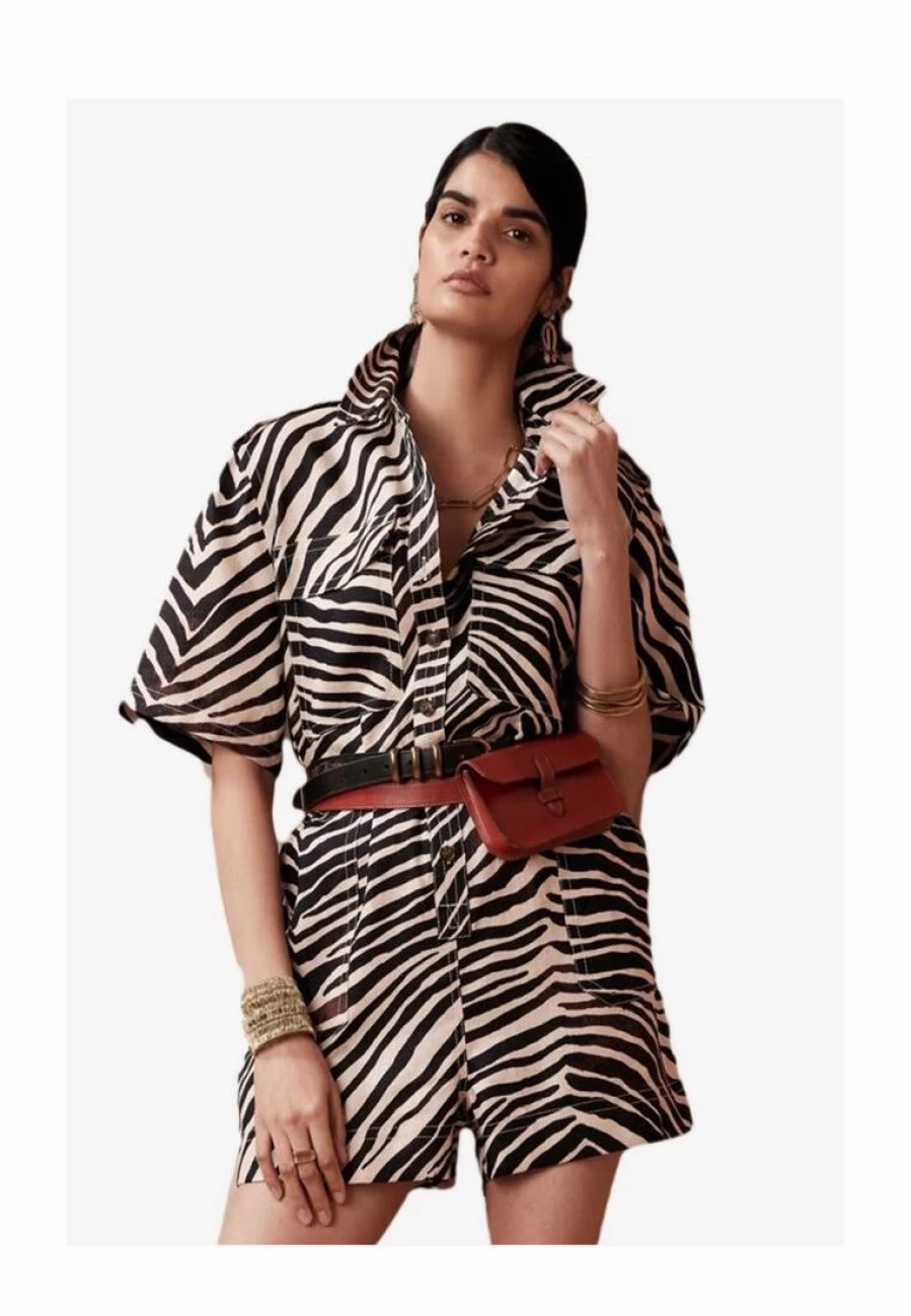 "Stylish Linen Romper for Women - Comfortable Summer Jumpsuit"