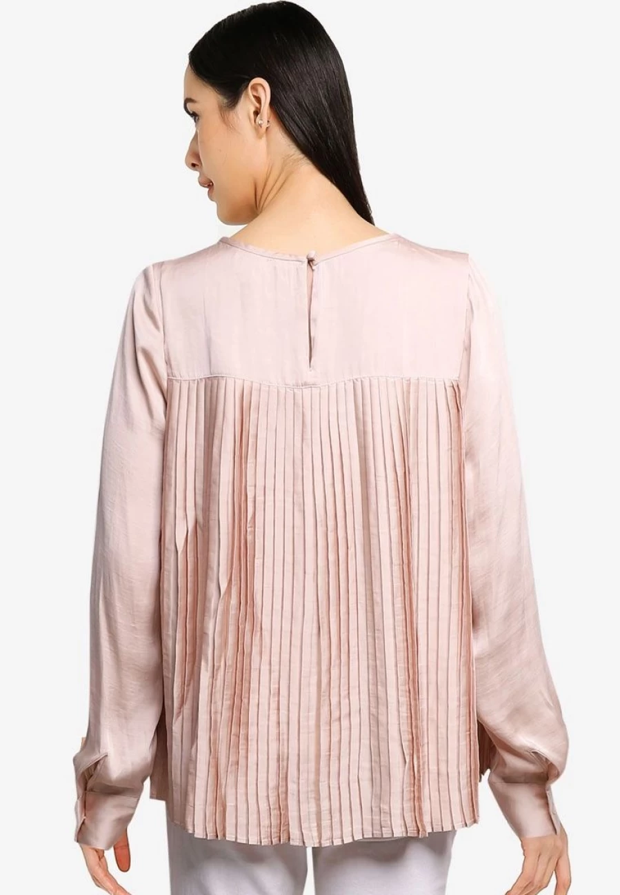 Banana Republic Pleated Blouse for Women - Stylish & Elegant Tops