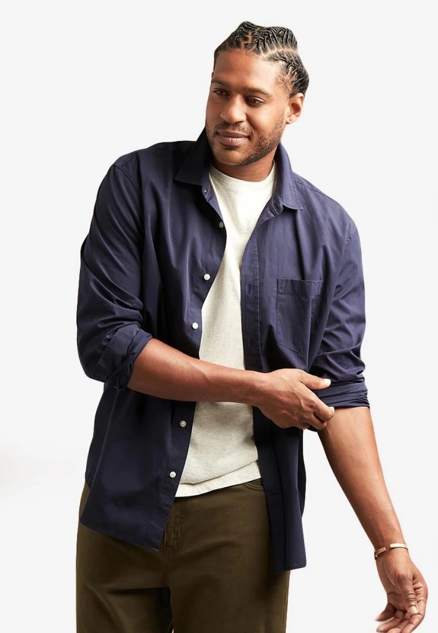 Untucked Standard-Fit Poplin Shirt by Banana Republic - Perfect Casual Wear
