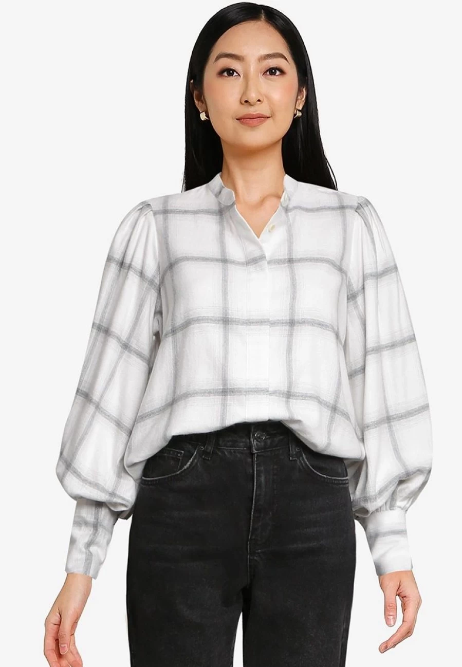 Banana Republic Flannel Shirt with Voluminous Sleeves for Men/Women
