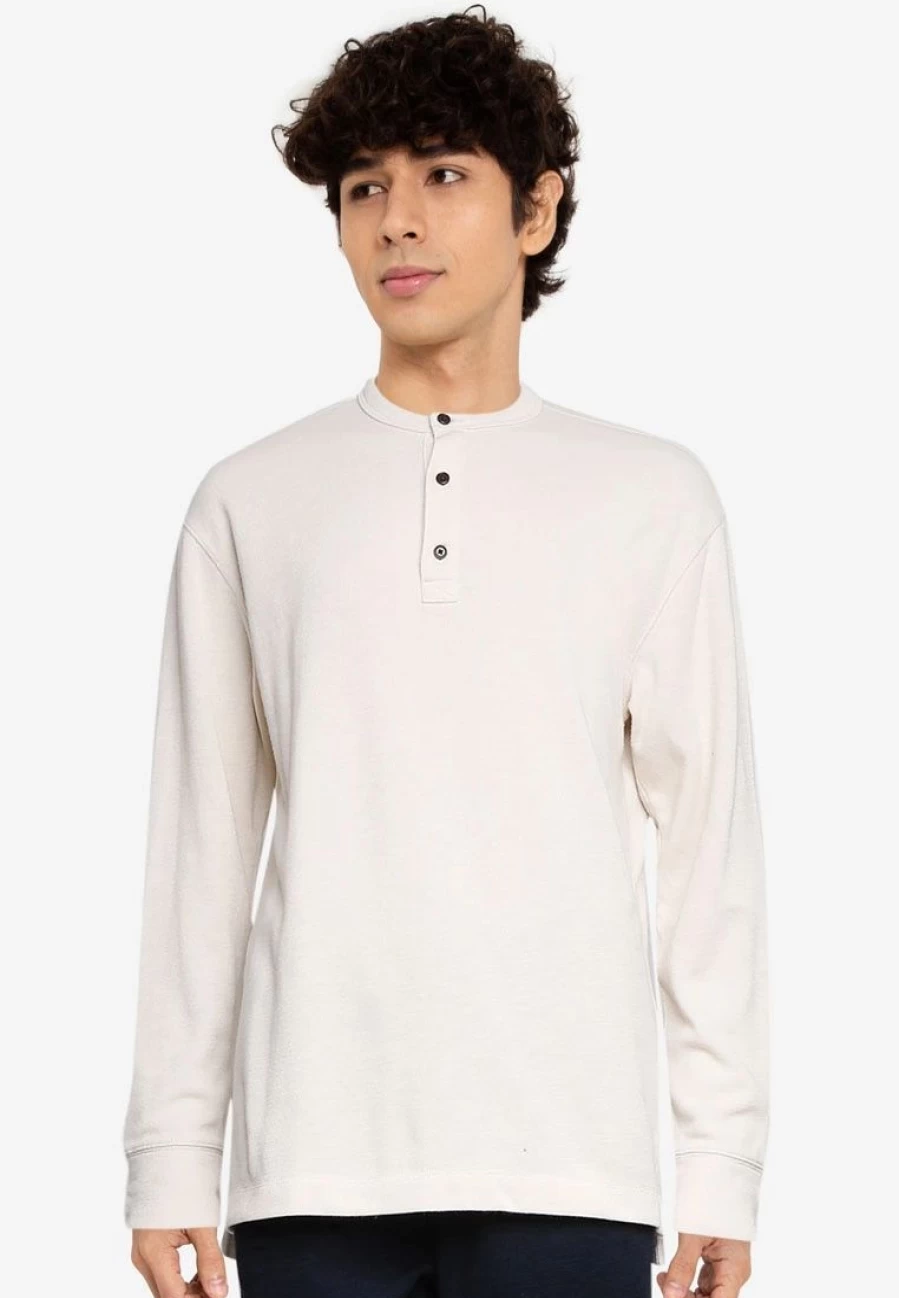 Men's Slim Fit Henley Sweater - Soft Knit Pullover for Casual Style