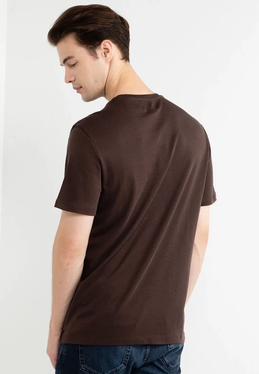 Luxury-Touch Performance T-Shirt by Banana Republic - Premium Comfort & Style