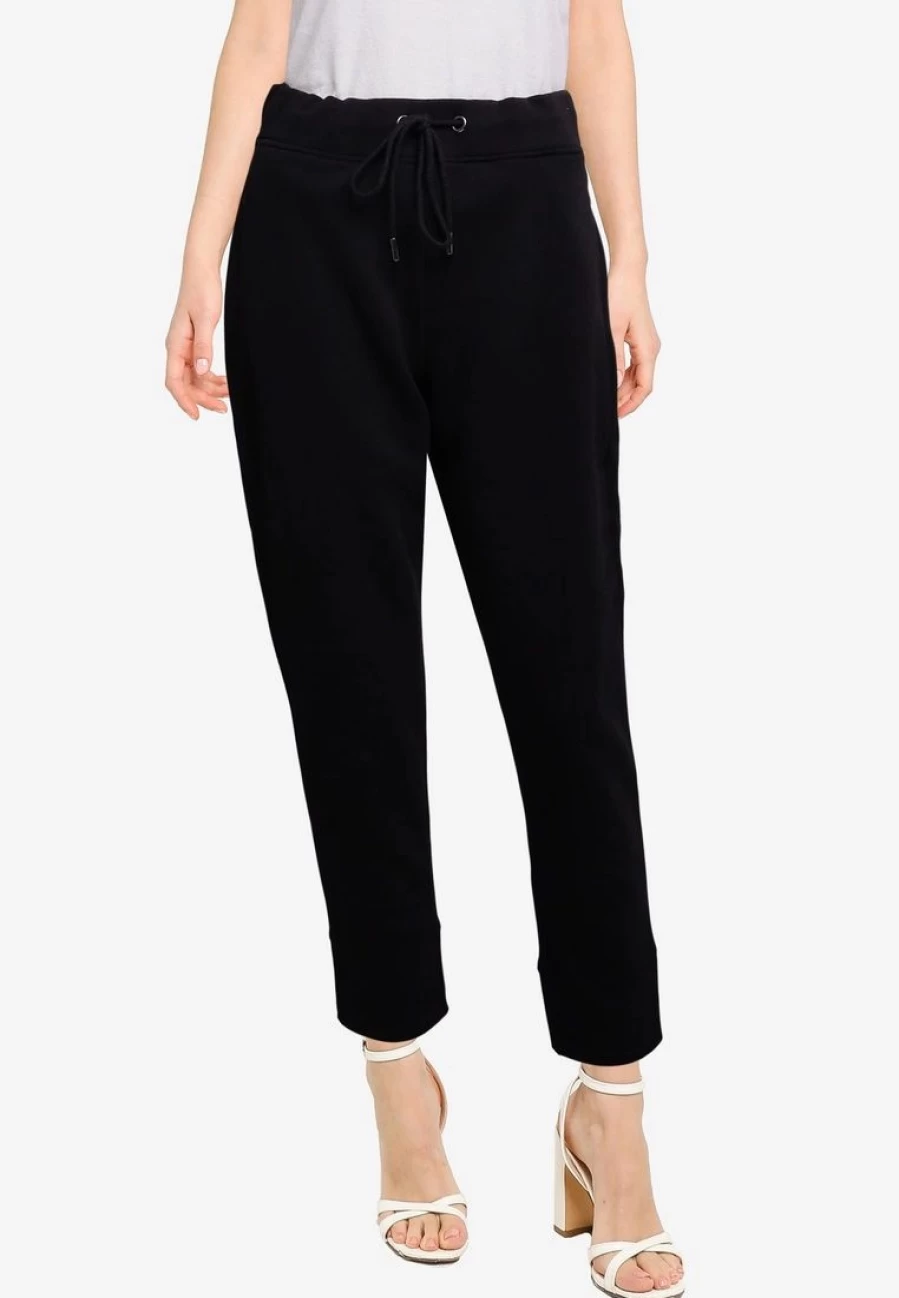 Premium Men's Commuter Pants - Soft Knit Fleece for Comfort & Style - Office & Travel Essentials
