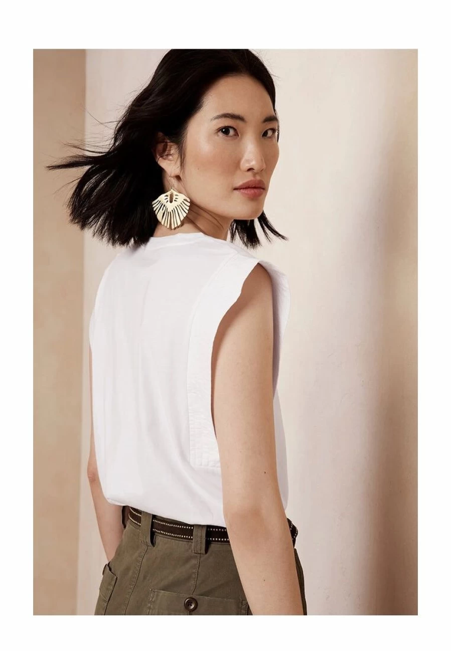 Banana Republic Boxy Stitch Tarpunto T-Shirt for Men and Women