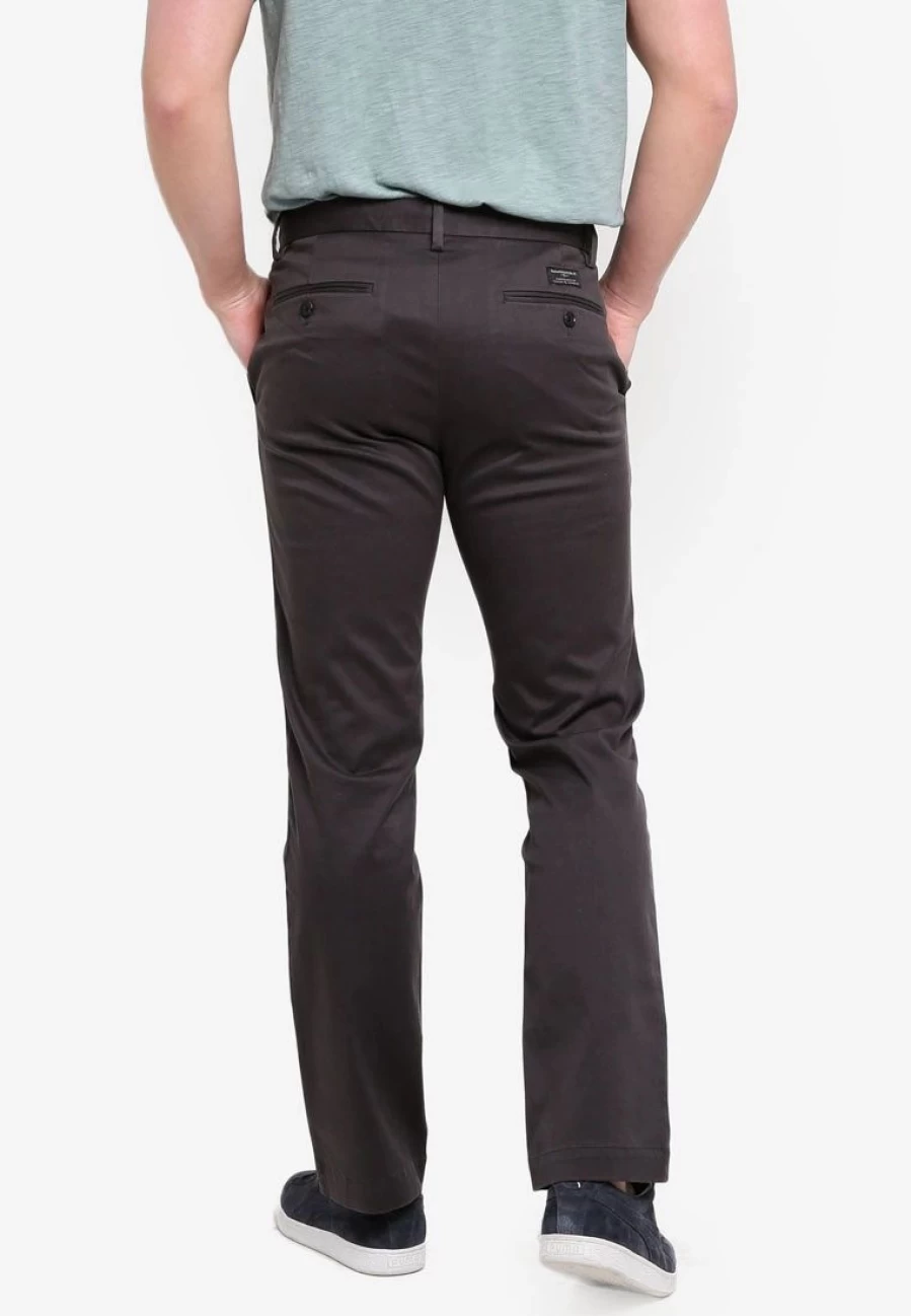 Banana Republic Aiden Slim Fit Stretch Denim Jeans for Men - Comfortable & Flexible Rapid Movement Design