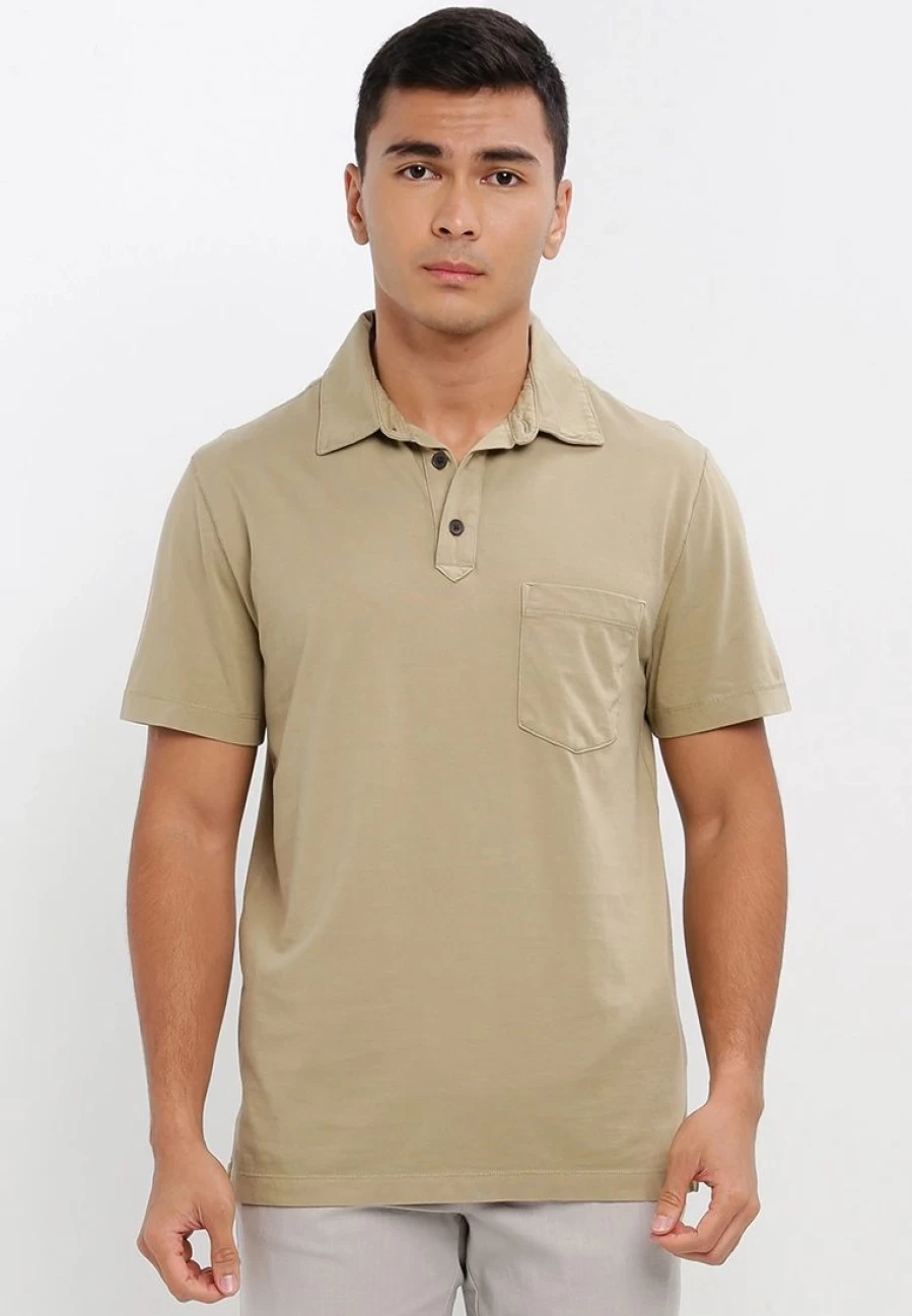 Banana Republic Premium Garment-Dyed Polo Shirt for Men - Classic Fit Casual Wear